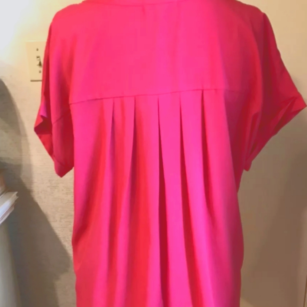 Women's Large hot pink pleione blouse